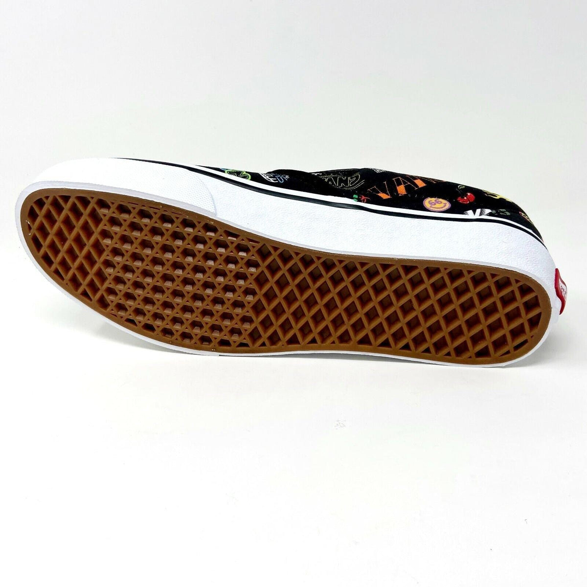 Vans Classic Slip On (Disruptive) Black True White Mens Casual Shoes