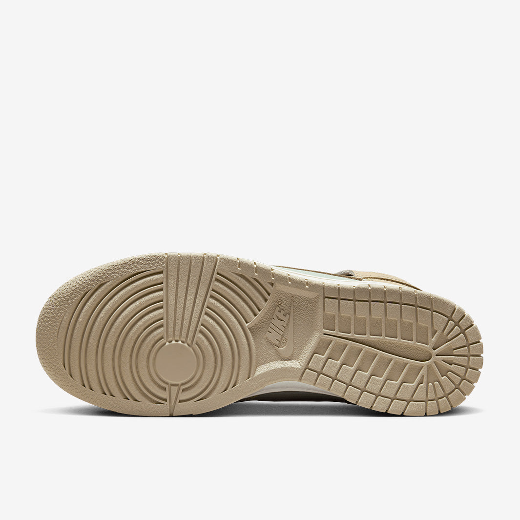 Nike Sportswear Womens Dunk High