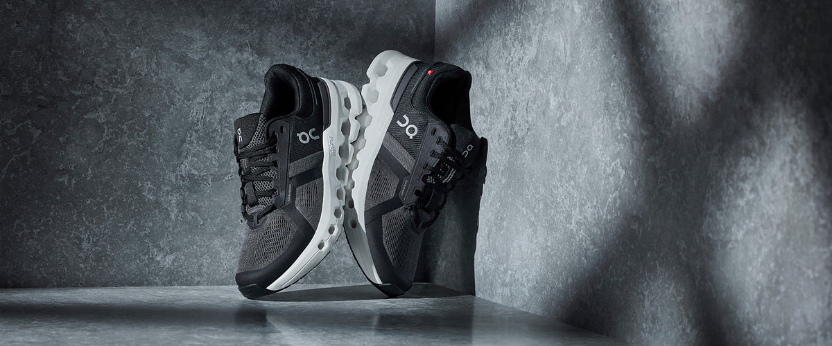 On Womens Cloudrunner 2