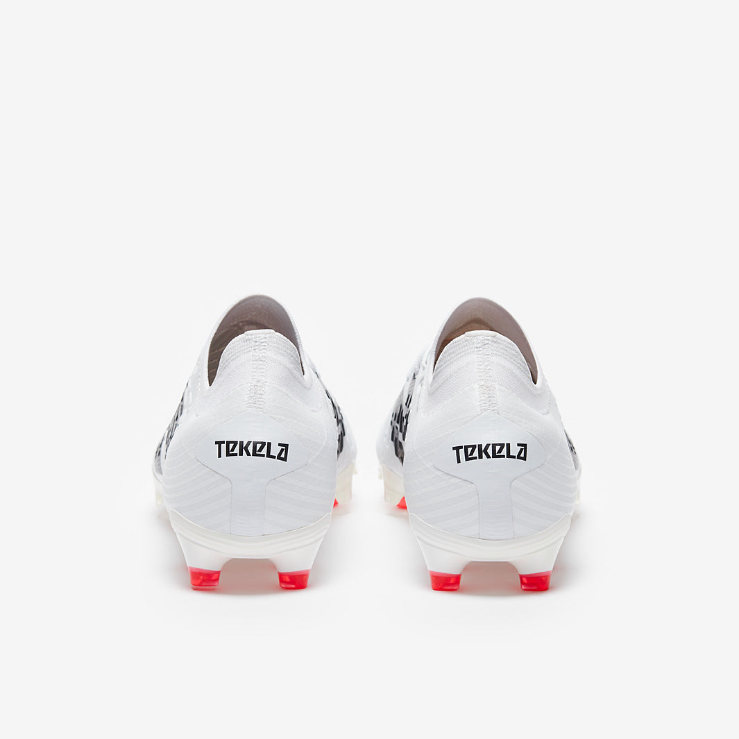 New Balance Tekela V4+ Pro Low-Cut FG