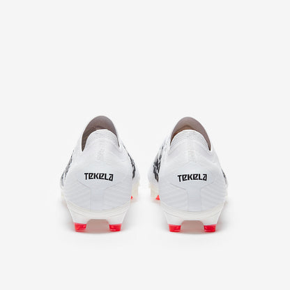 New Balance Tekela V4+ Pro Low-Cut FG