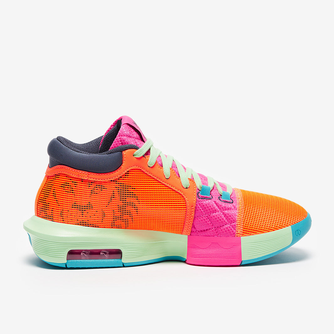 Nike LeBron Witness 8