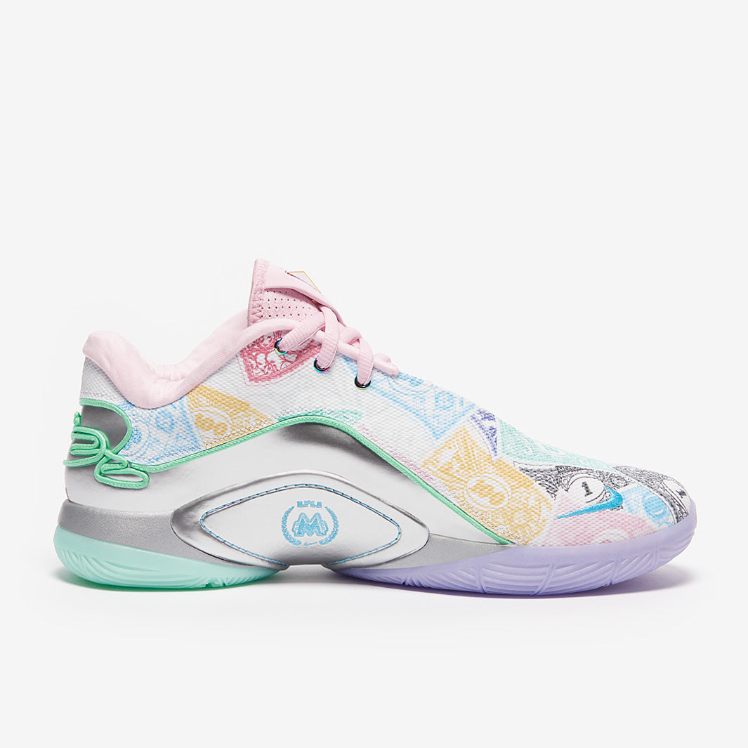 Nike LeBron 22 NRG