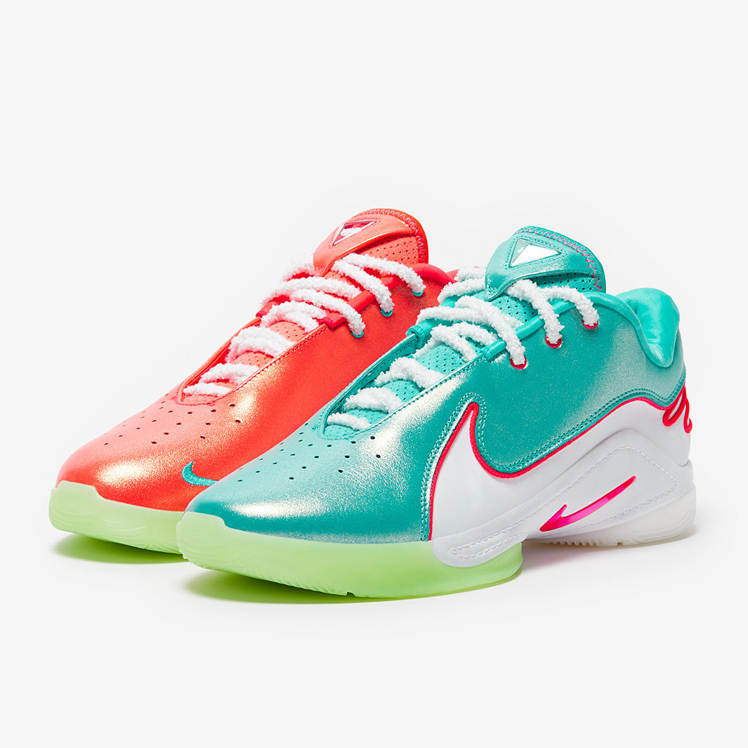 Nike LeBron 22