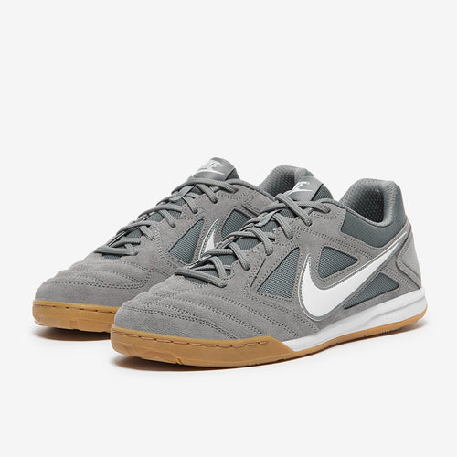 Nike Sportswear Gato