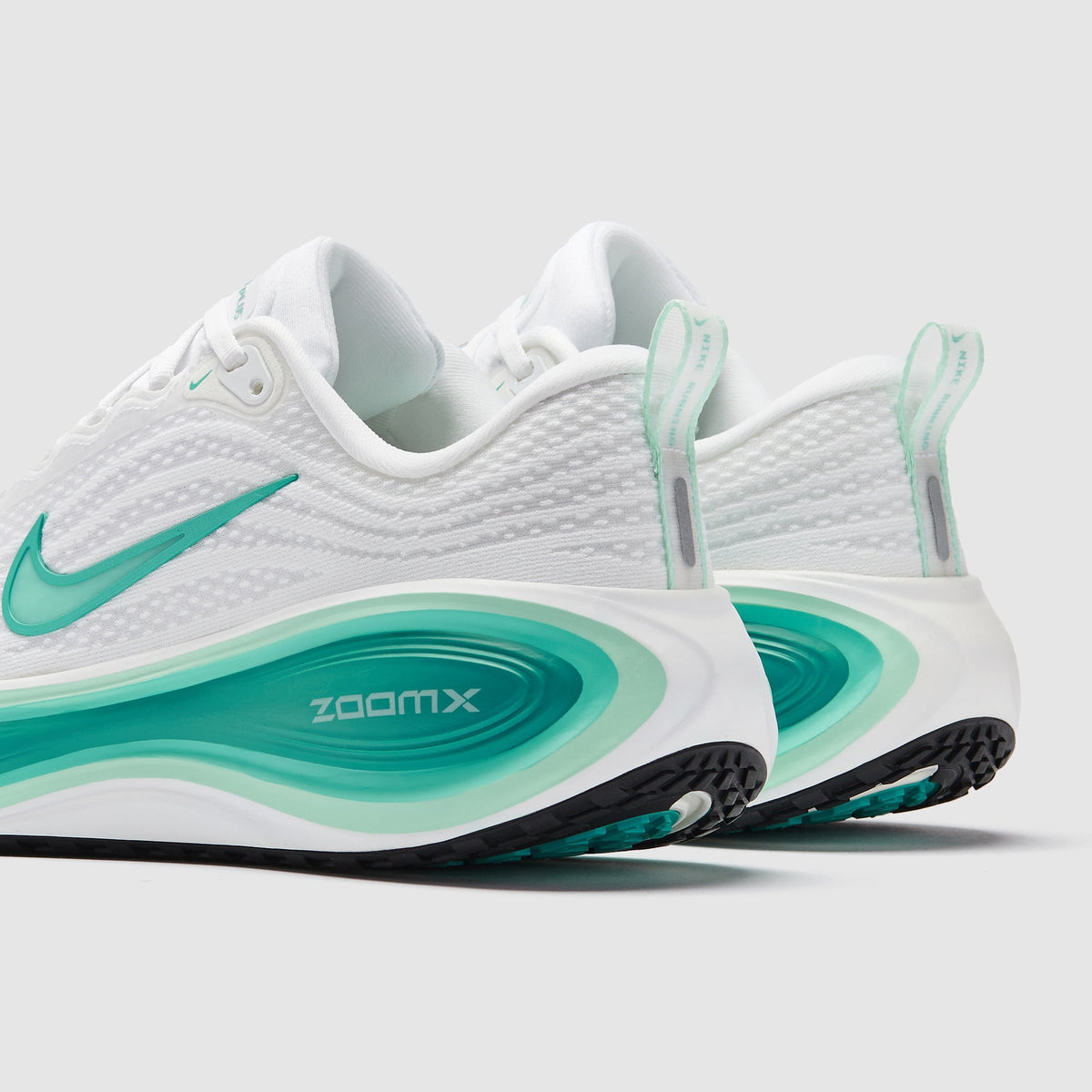 Nike Womens Vomero Plus