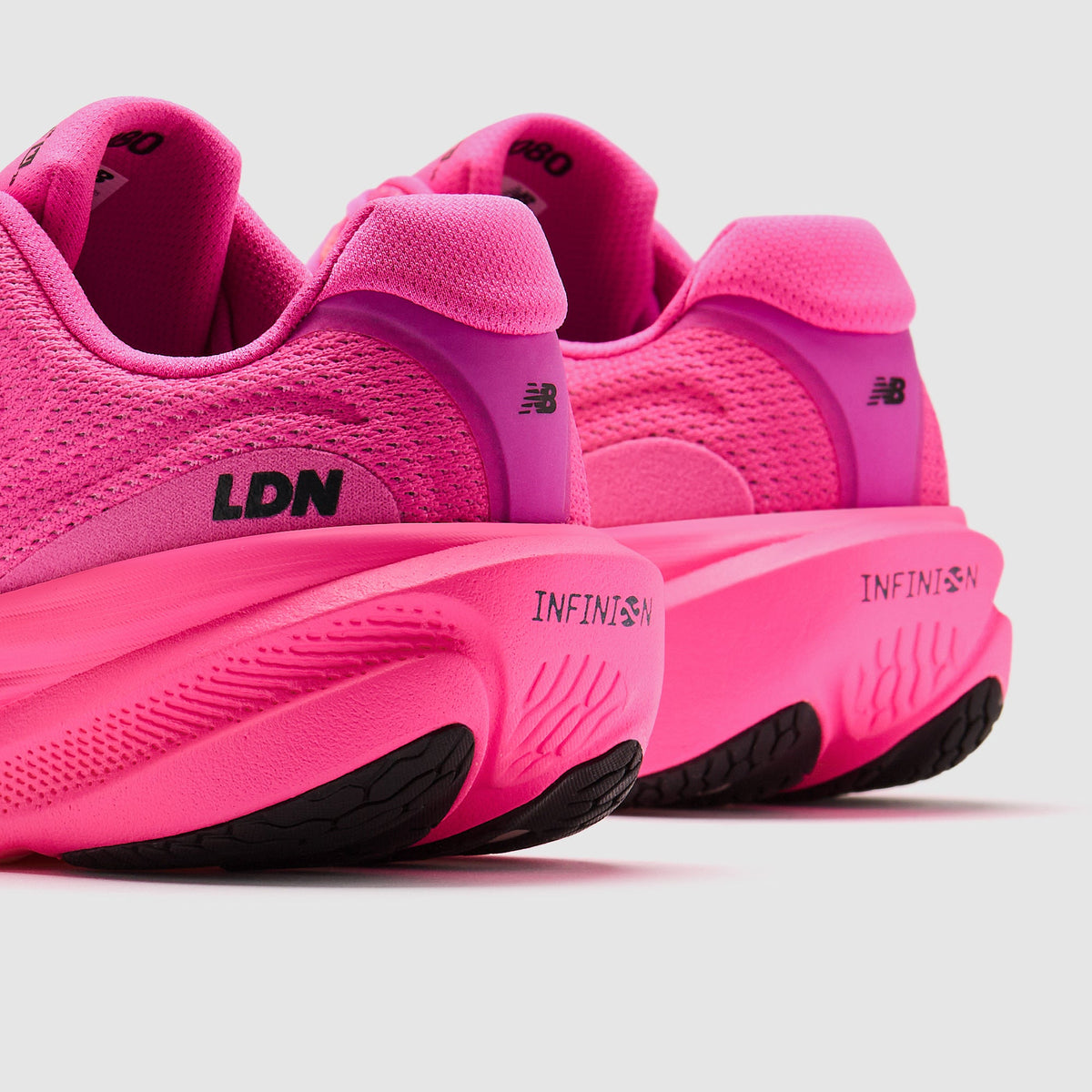 New Balance Womens London Marathon 1080v15