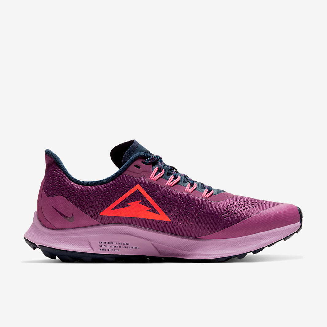 Nike Womens Air Zoom Pegasus 36 Trail  - Villain Red/Total Crimson