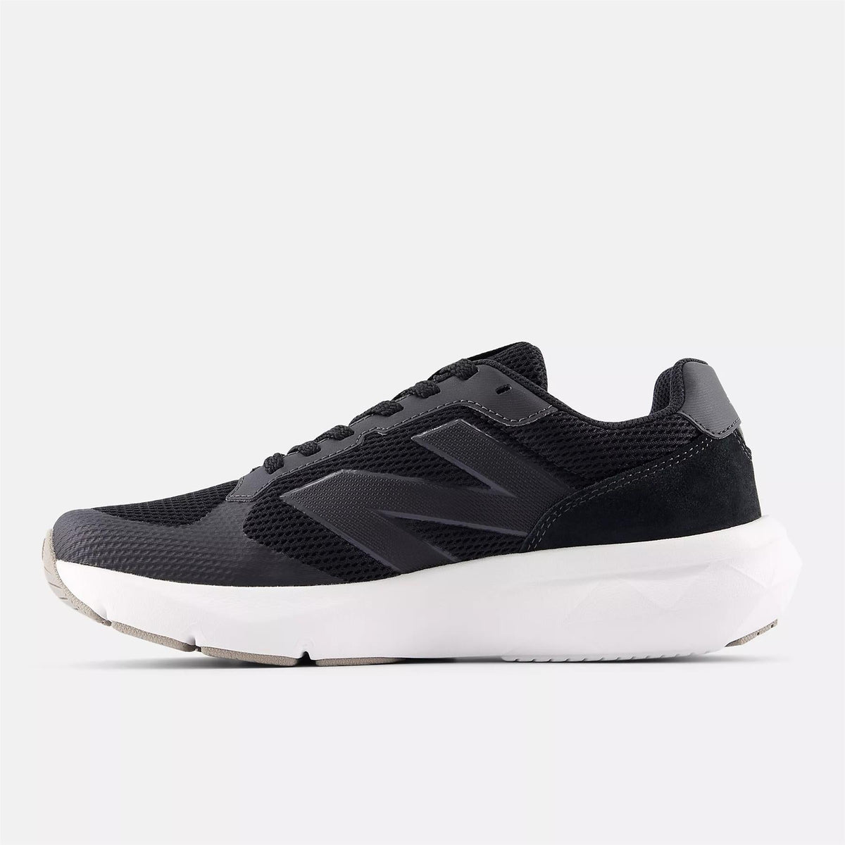 Women's Wide Fit New Balance Dynasoft UA800B Running Trainers