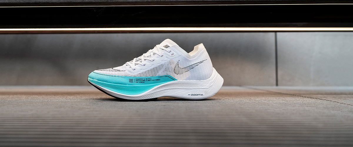Nike Womens ZoomX Vaporfly Next Percent 2 - White/Black-Aurora Green