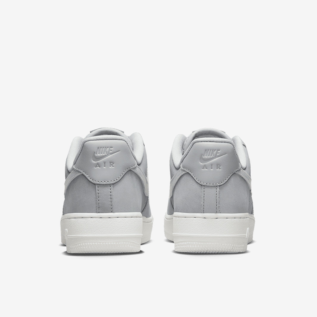 Nike Sportswear Womens Air Force 1 07 PRM