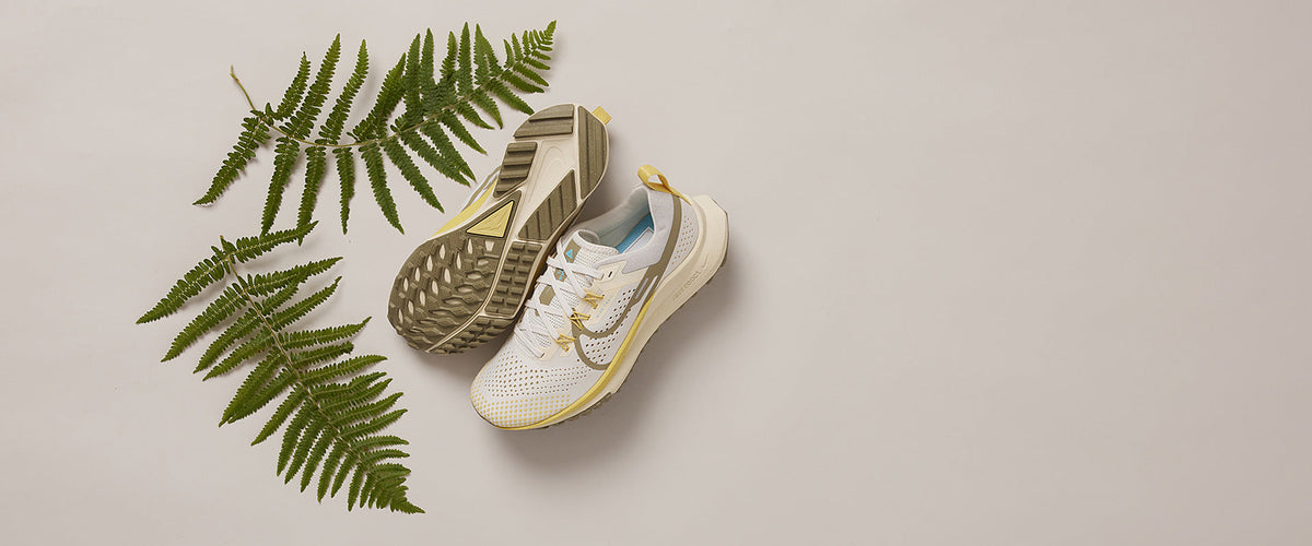 Nike Womens React Pegasus Trail 4 - Phantom/Neutral Olive