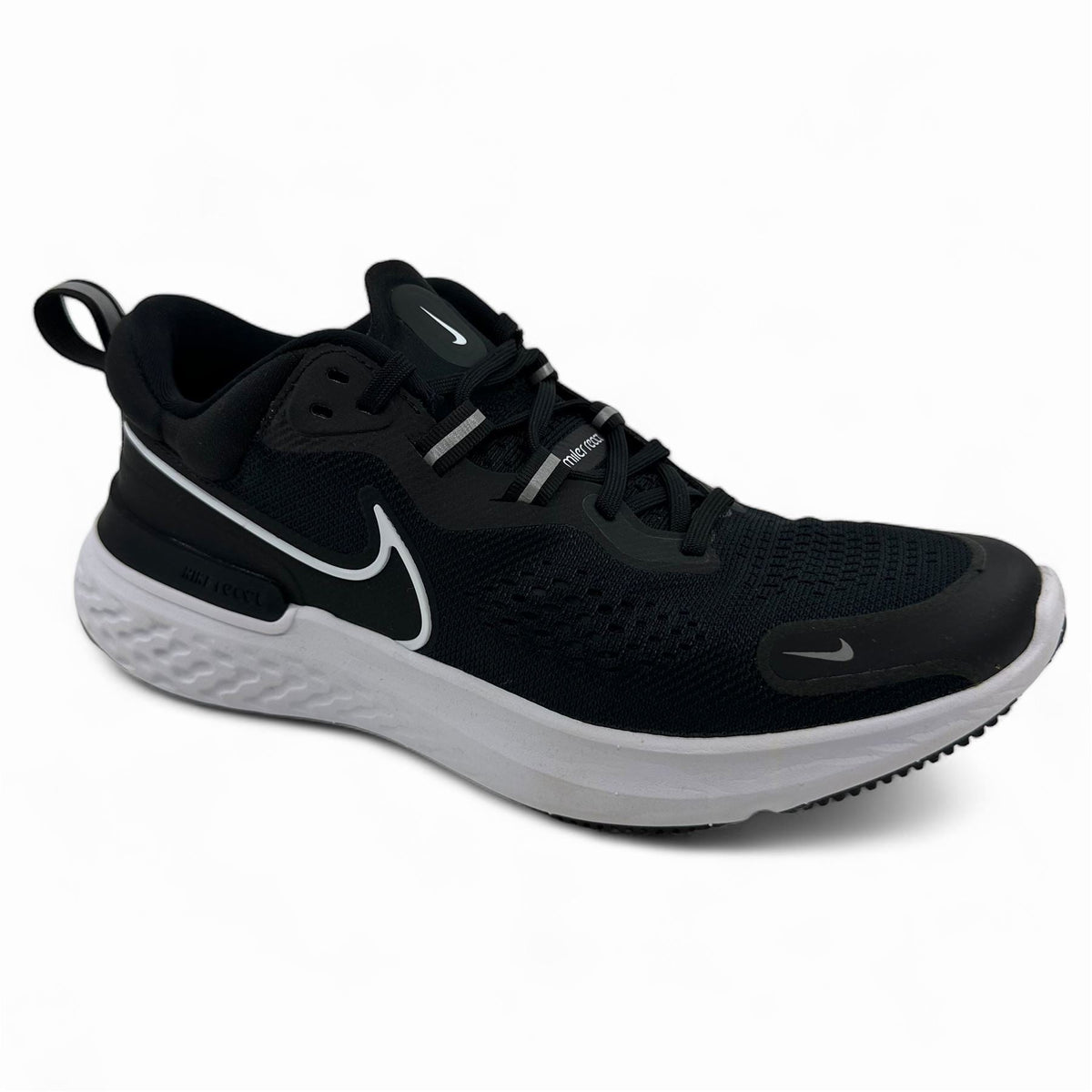 Nike React Miler 2 Black White Smoke Grey Mens Size 8.5 Athletic Sneaker