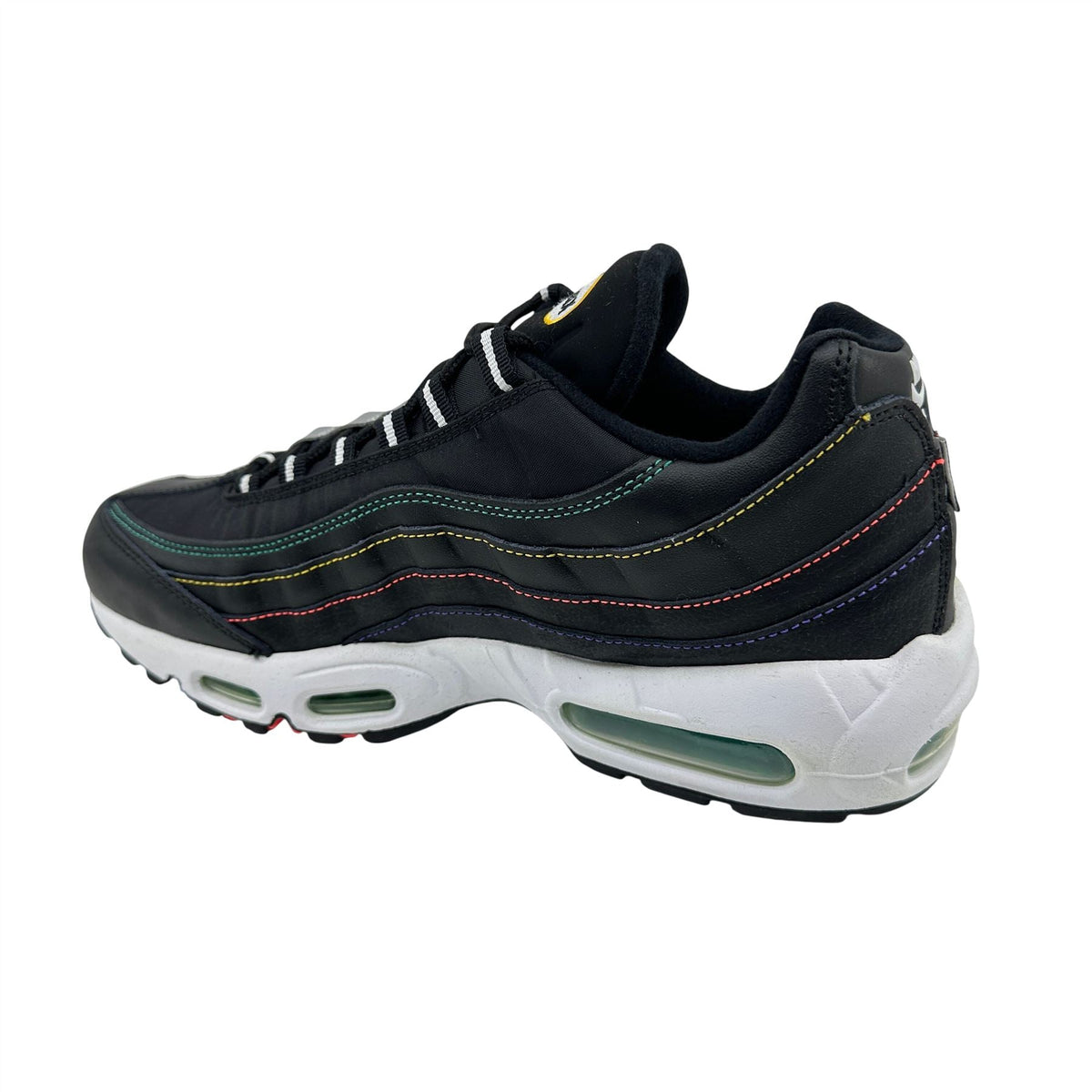 Nike Air Max 95 SE Black Flash Crimson Mens Athletic Sneaker