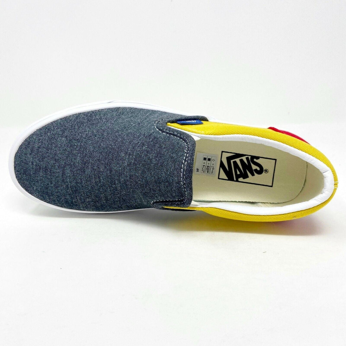 Vans Classic Slip On (Vans Coastal) Black True White Womens Casual Shoes