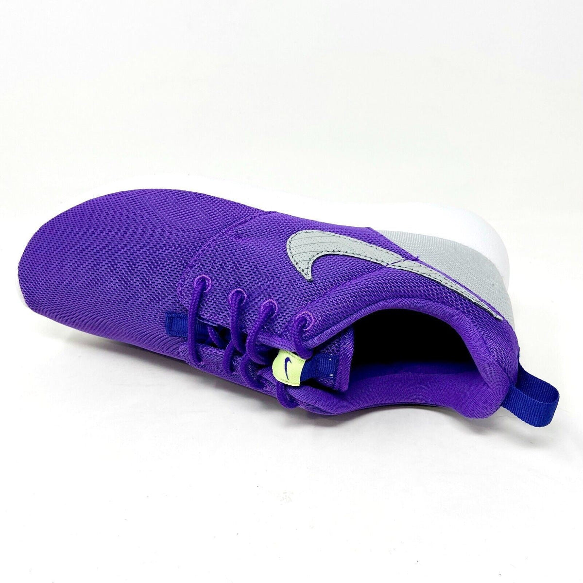 Nike Roshe One (GS) Hyper Grape Wolf Grey Kids Size 4.5 Sneakers 599729 505