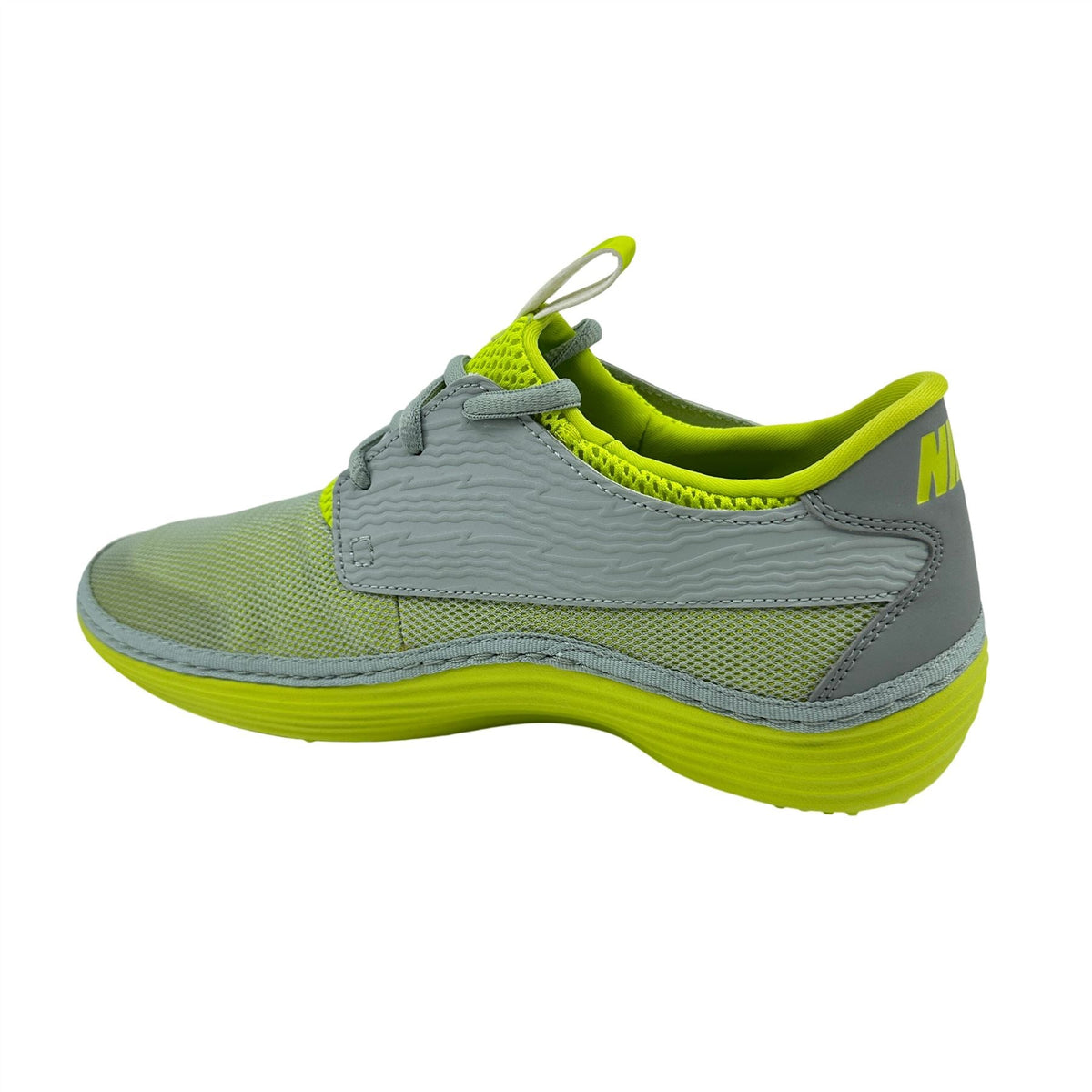 Nike Solarsoft Moccasin Sea Spray Venom Green Mens Athletic Sneaker