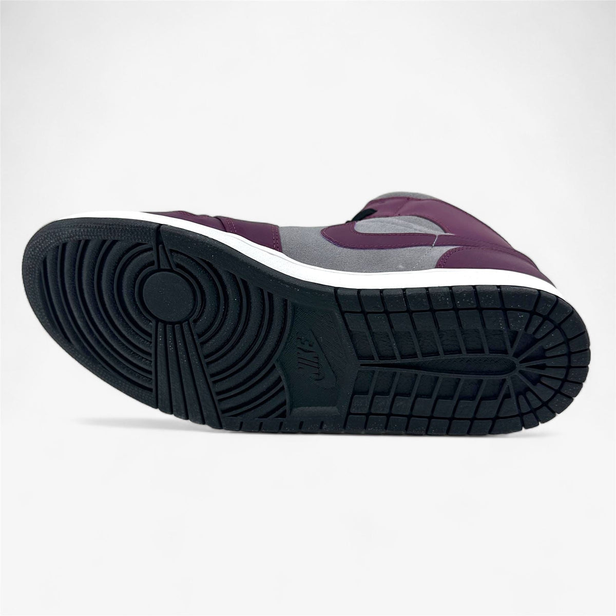 Jordan Air Jordan 1 Phat Bordeaux Stealth Black White Mens Size 10.5 Sneaker