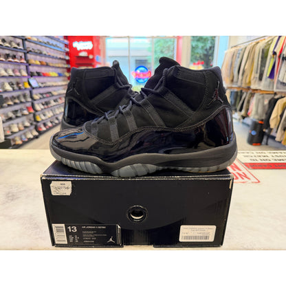 PRE OWNED Jordan 11 Retro Cap and Gown