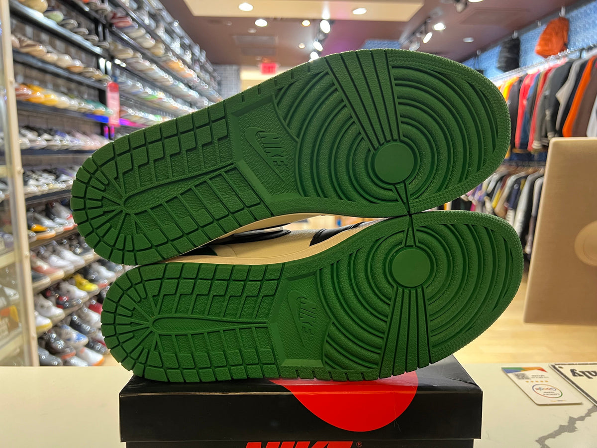 PRE OWNED Jordan 1 High “Pine Green”