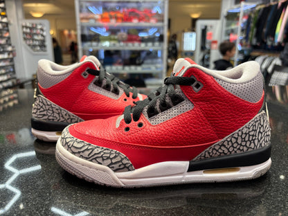 PRE OWNED Air Jordan Retro 3 "Red Cement" GS