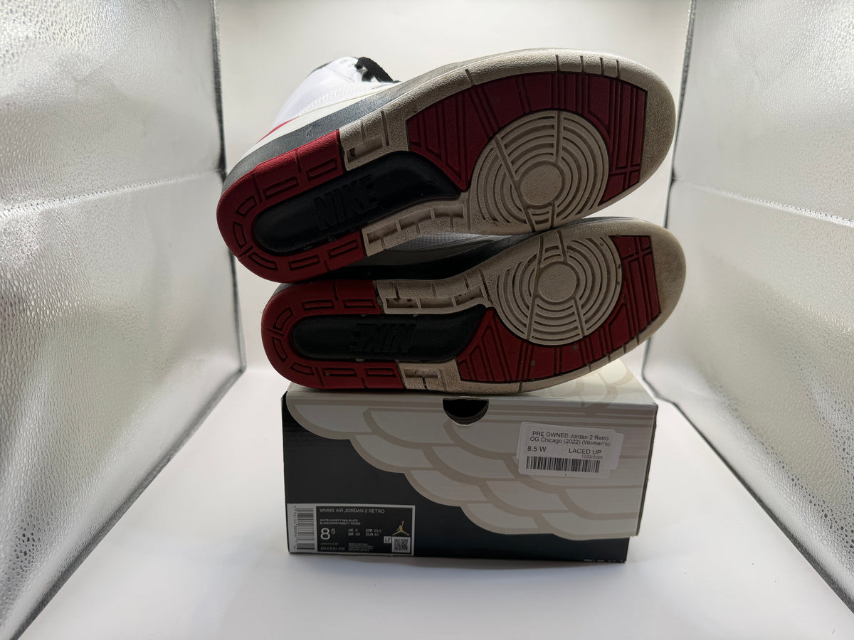 PRE OWNED Jordan 2 Retro OG Chicago (2022) (Women's)