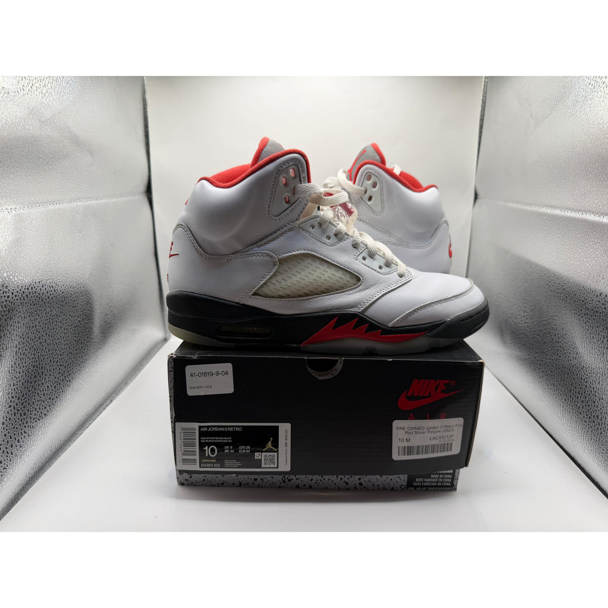 PRE OWNED Jordan 5 Retro Fire Red Silver Tongue (2020)