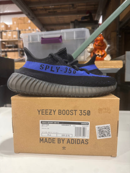 PRE OWNED adidas Yeezy Boost 350 V2 Dazzling Blue