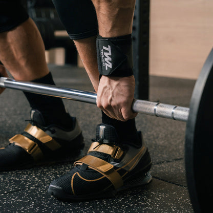 Nike - Romaleos 4 Weightlifting Shoes - BLACK/METALLIC GOLD-WHITE