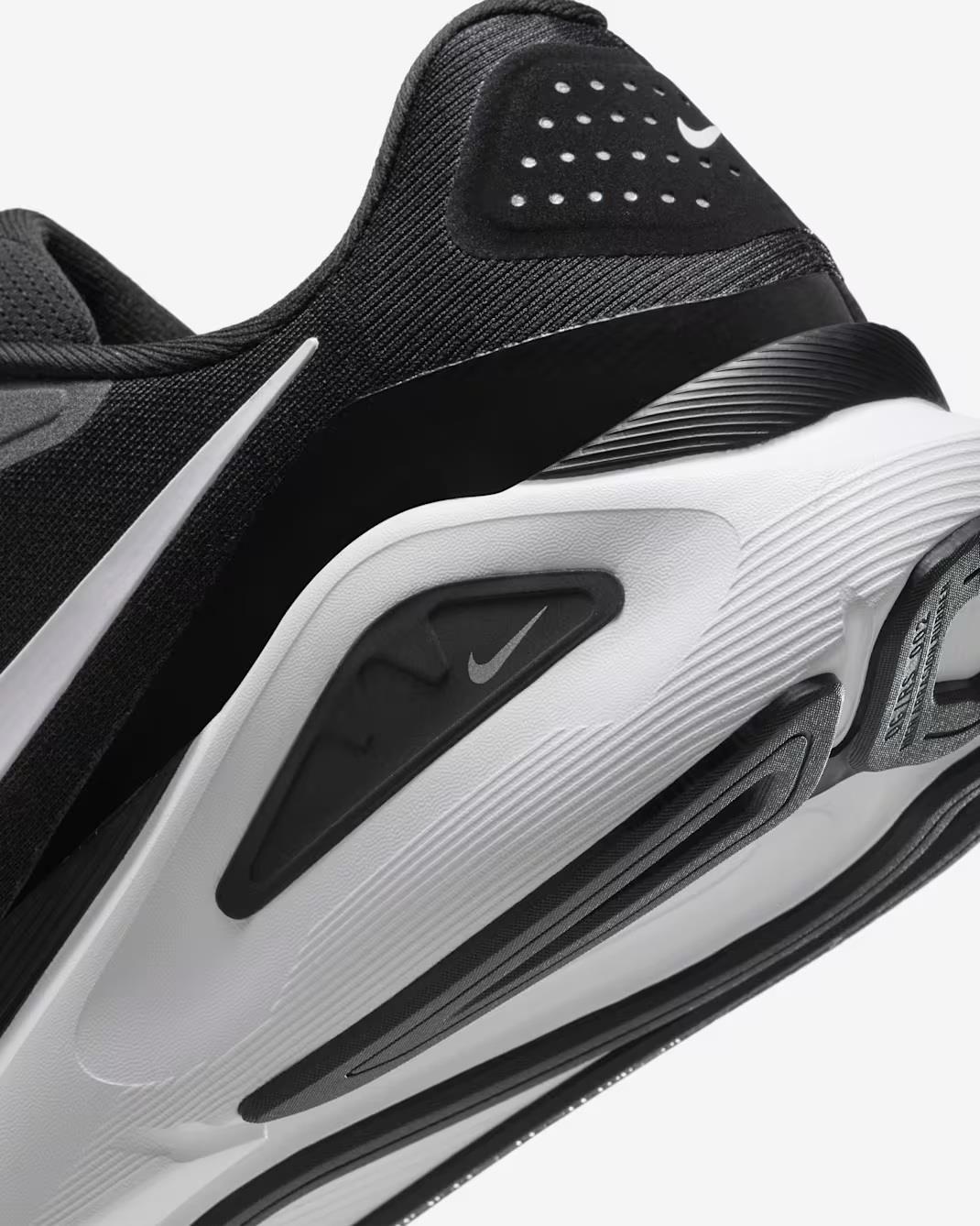 Women's Wide Fit Nike HQ2588-001 Structure 26 Running Stability Trainers