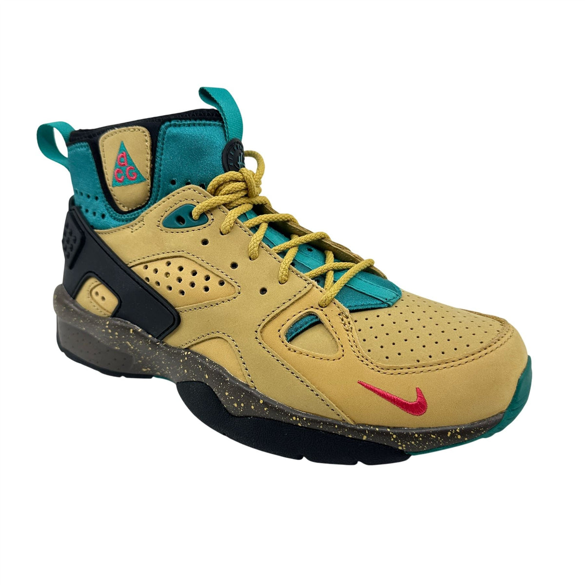 Nike ACG Air Mowabb Twine Red Club Gold Mens Athletic Sneaker