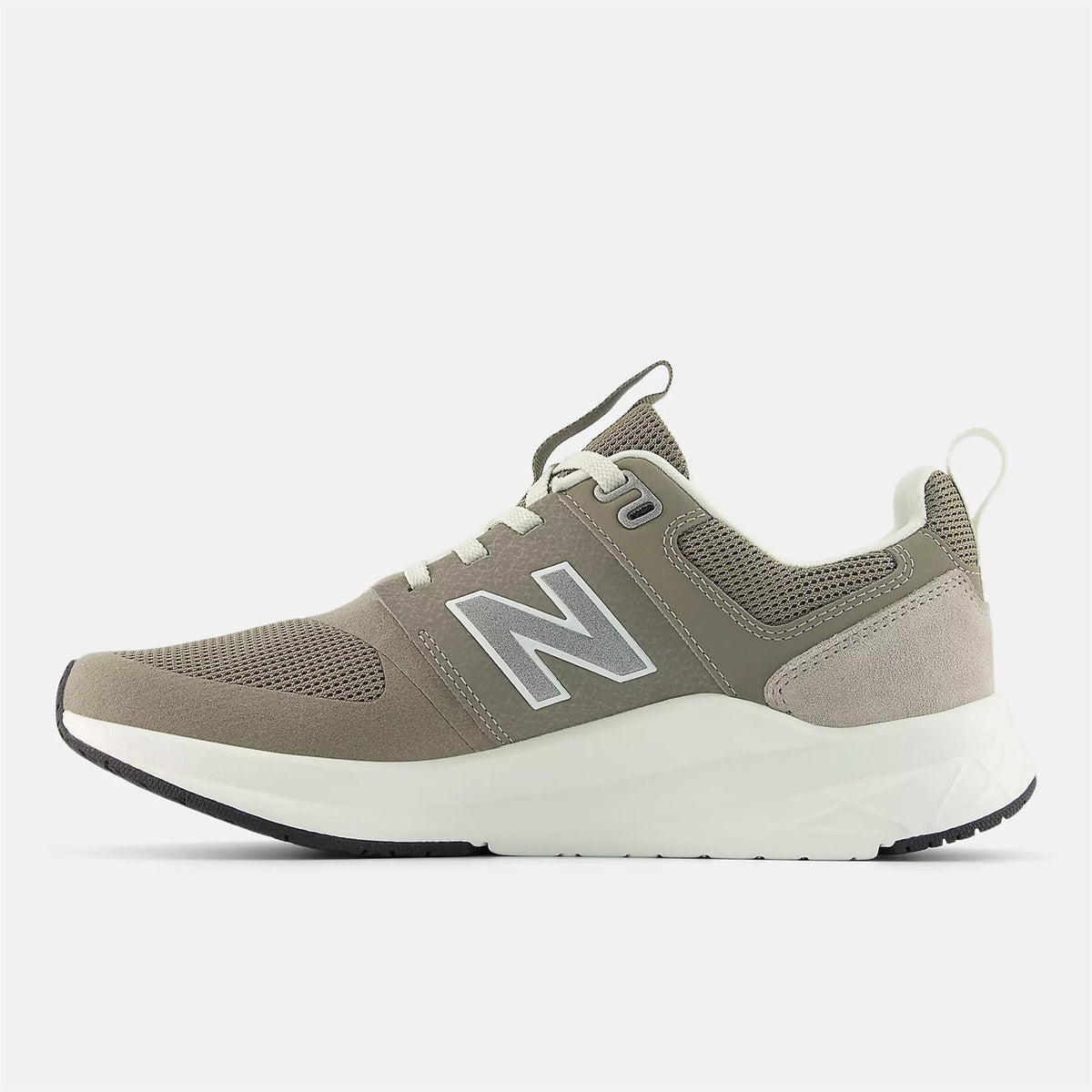 Women's Wide Fit New Balance Dynasoft UA900D Running Trainers