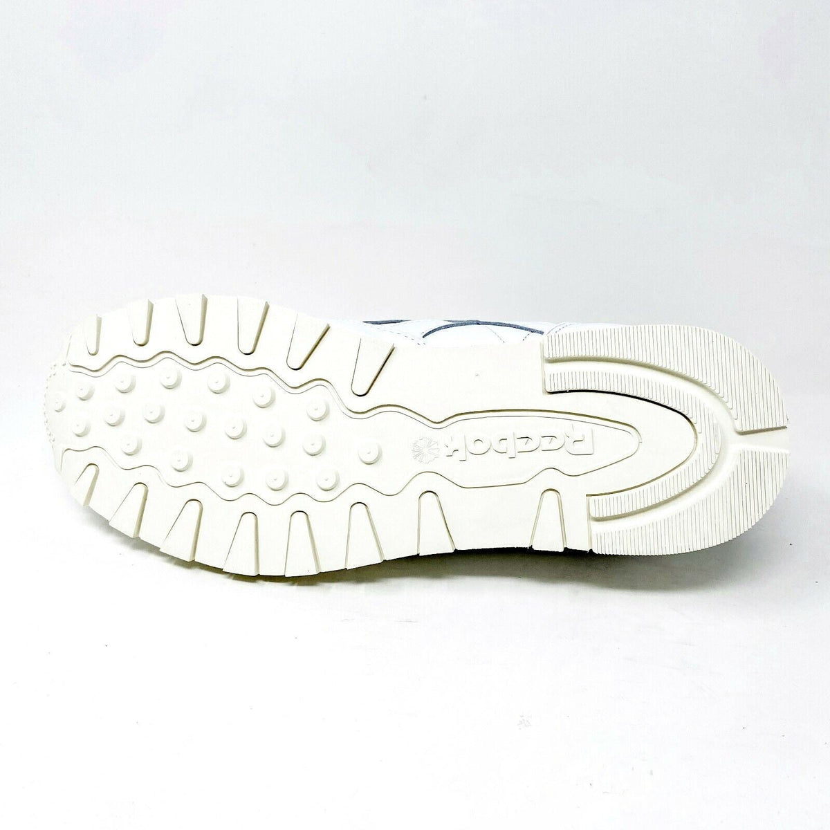 Reebok Classic Leather White Chalk Mens Trainers Running Shoes FW7796