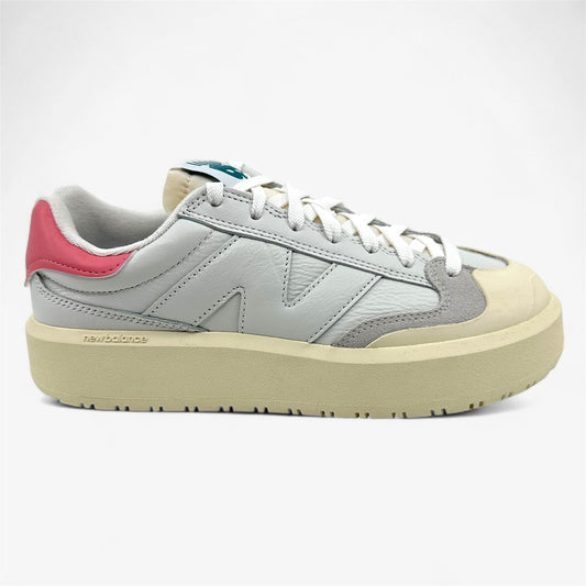 New Balance 302 White Natural Pink Mens Size 7.5 Athletic Sneaker