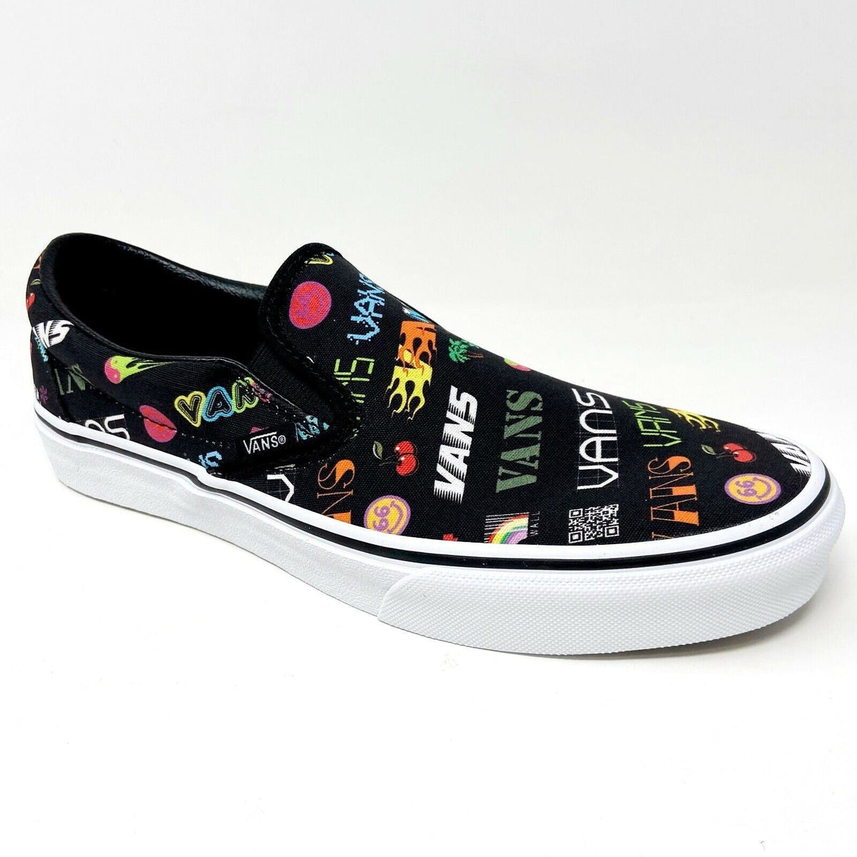 Vans Classic Slip On (Disruptive) Black True White Mens Casual Shoes