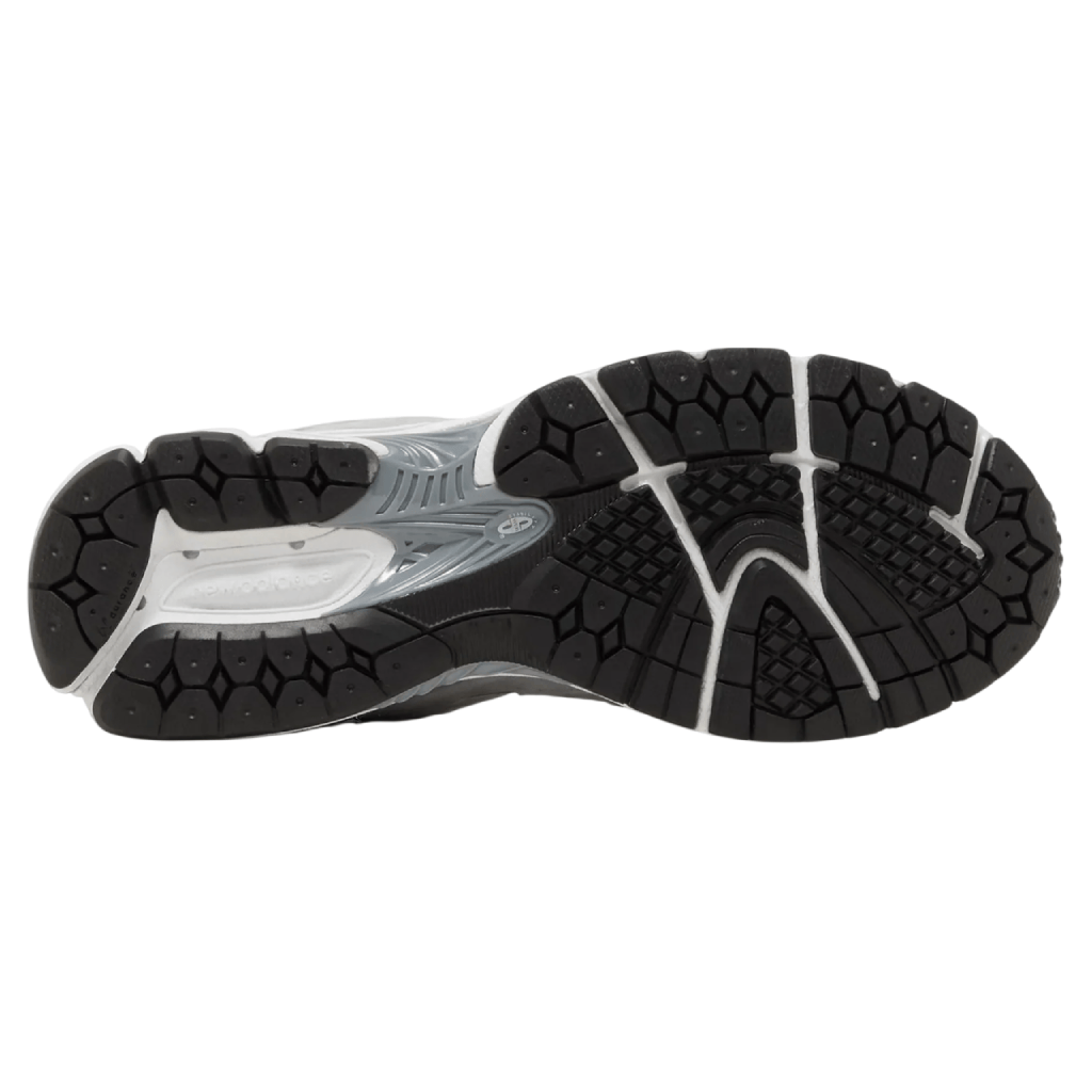 New Balance 2002R Men